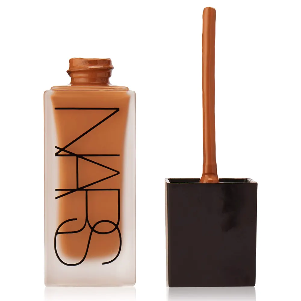 Nars All Day Luminous Weightless Foundation Med Dark 4 Macao 30Ml - Beauty  & Grooming